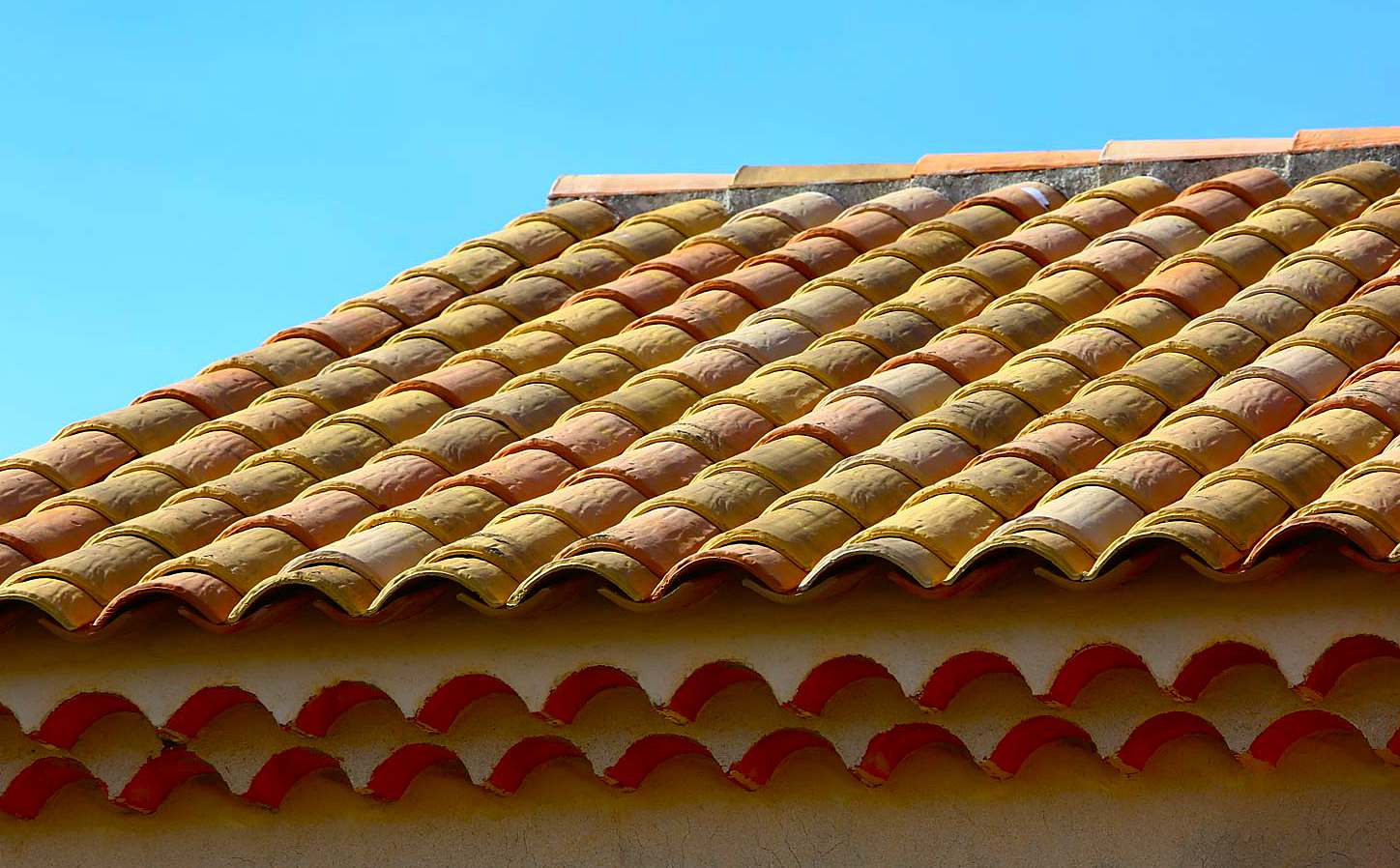Couvreur : réparation et rénovation toiture Grimaud 83310 